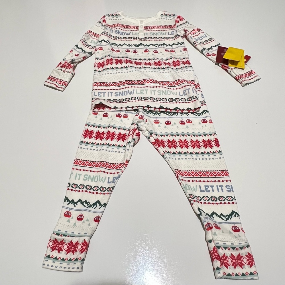 NWT Wondershop White Red & Green 'Let It Snow' Kids Holiday Pajama Set- 2T